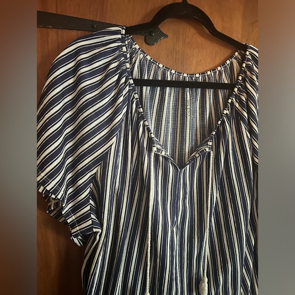 Blouse by Croft and Barrow size 2X blue and white - Picture 2 of 2